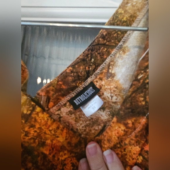 Retrolicious Dress Fall Pattern - Picture 2 of 2